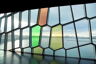 Harpa dichroitisches Farbeffektglas, Innenansicht