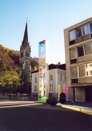 Stelen aus Filterglas in Vaduz