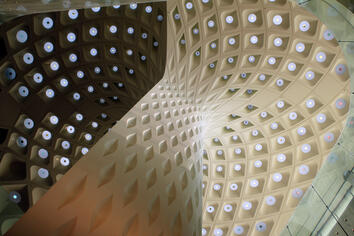 Colour effect glass for architecture: Mumbai airport, inlays in the ceiling